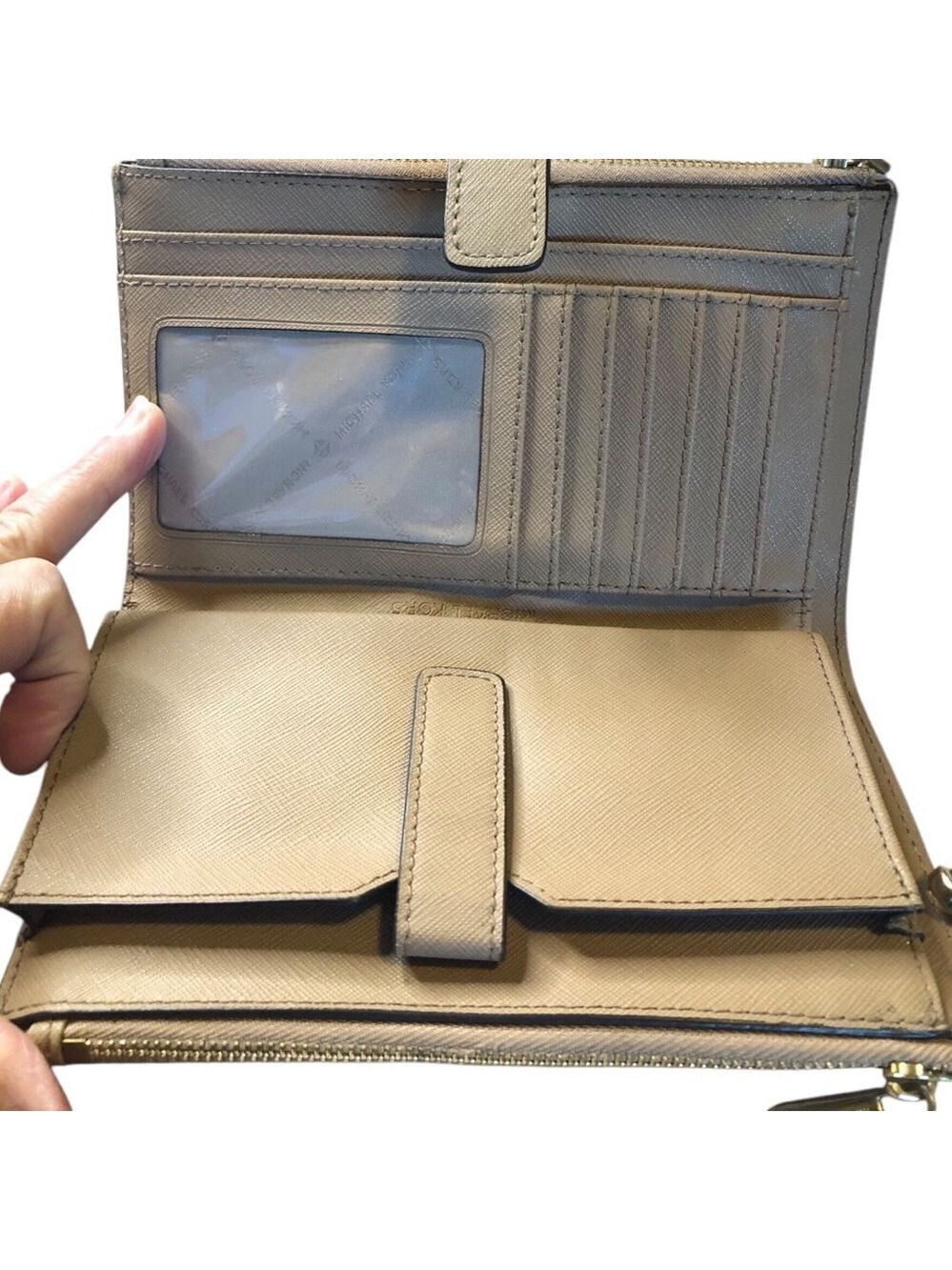 Michael Kors Double Zip Jet Set Travel Beige Wallet - Picture 3 of 12